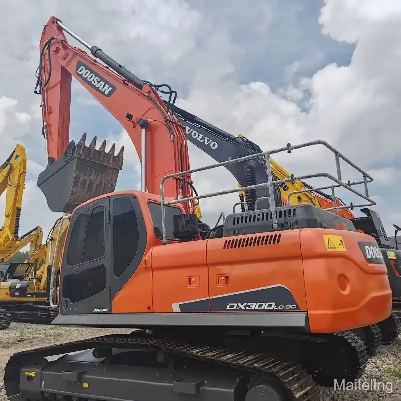 Good Performance Used Doosan DX300 Excavator For Sale